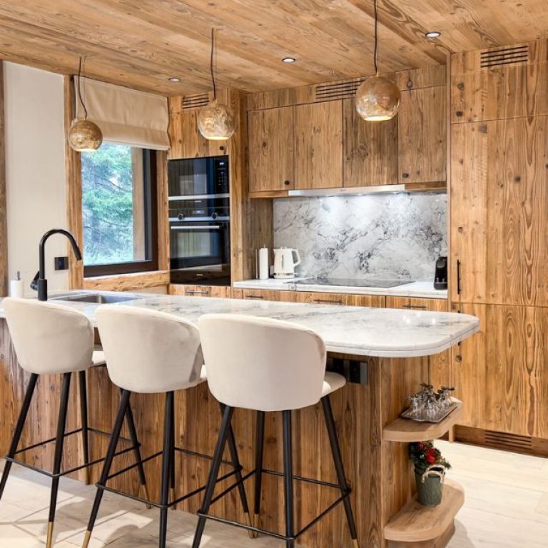 Rénovation de chalet : transformer un intérieur en un cocon contemporain